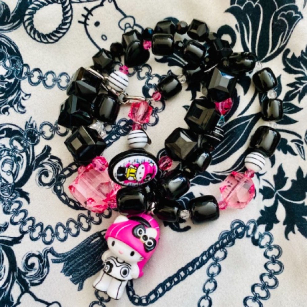 Hello Kitty Pink Head By Tarina Tarantino Bracelet